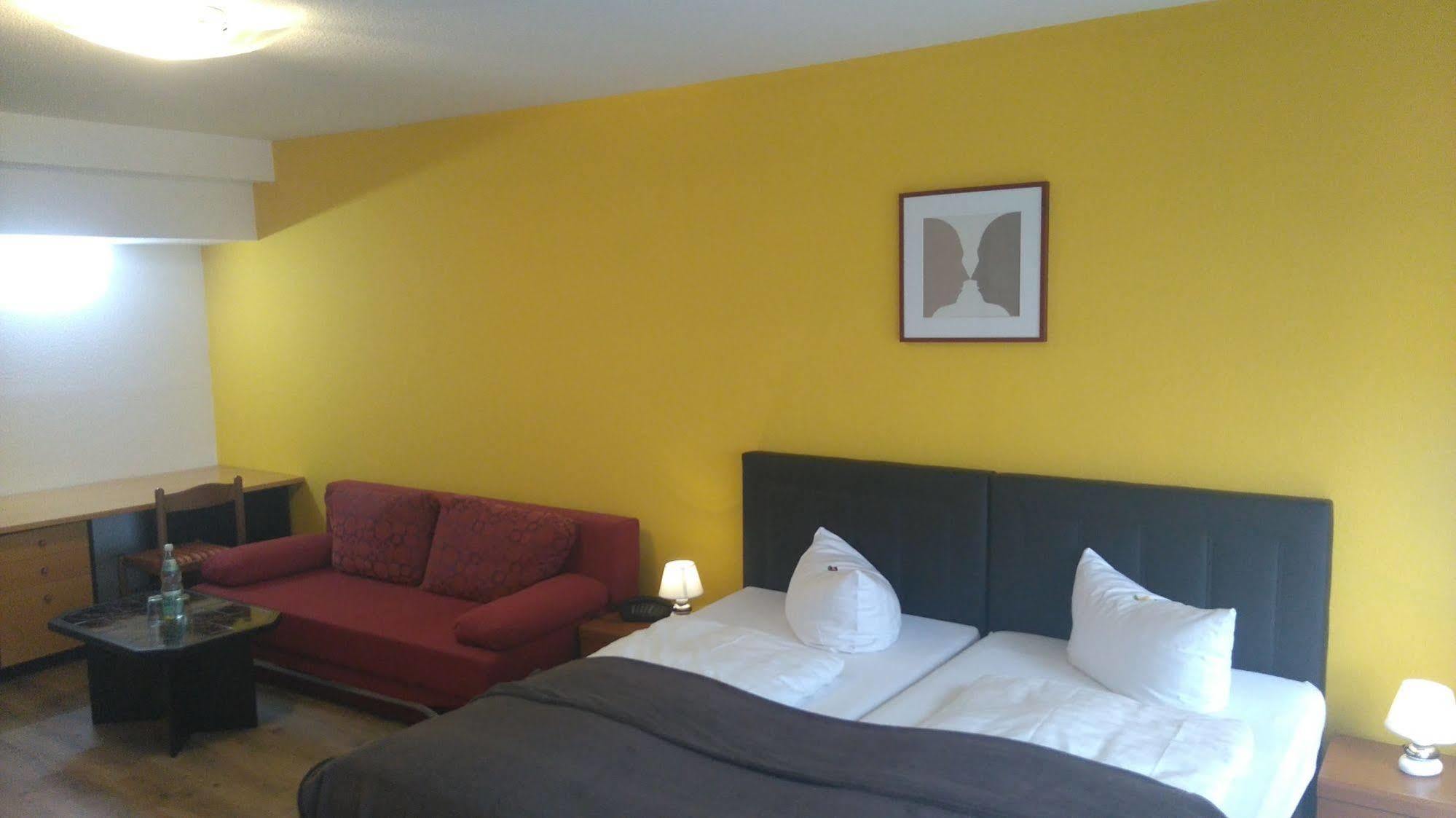 Hotel Arheilger Hof Darmstadt Ngoại thất bức ảnh